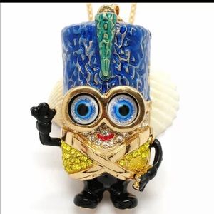 Hawaiian Minion Necklace